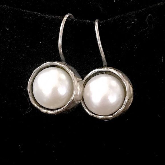 Silpada Jewelry - SILPADA MARGARITE Sterling Silver Pearl Drop Earrings W1750